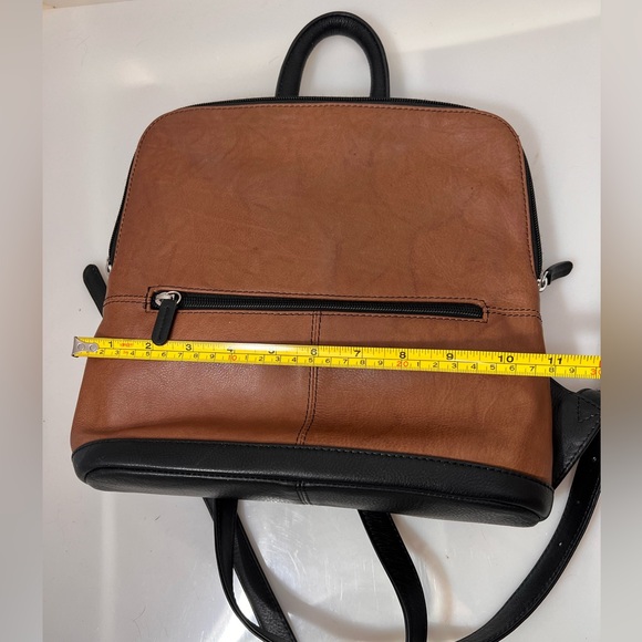 ili New York Small Backpack Toffee/Black - Picture 13 of 13